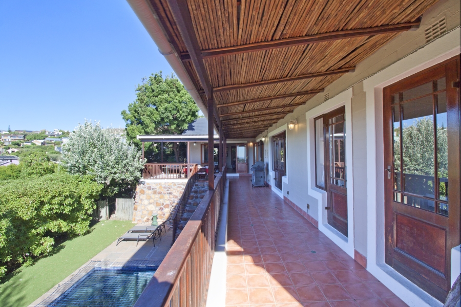 4 Bedroom Property for Sale in Capri Western Cape